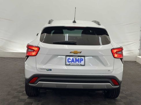 New 2026 Chevrolet Trax LT w/ Driver Confidence Package image 5