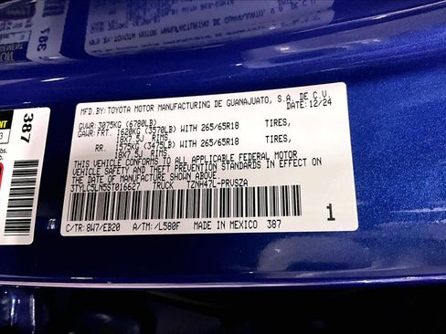 Certified 2025 Toyota Tacoma Limited image 33