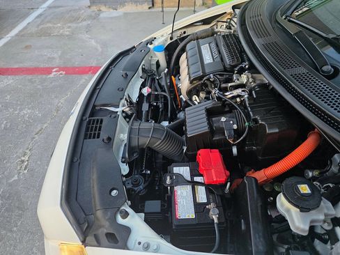 Used 2011 Honda CR-Z image 53