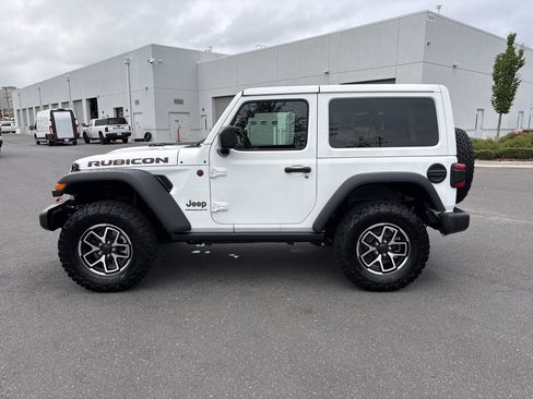 Used 2026 Jeep Wrangler Rubicon w/ Safety Group AWD/4WD image 6