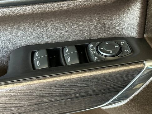 Used 2021 Chevrolet Silverado 3500 LTZ w/ LTZ Premium Package AWD/4WD image 12