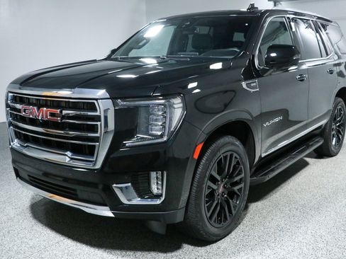 Used 2023 GMC Yukon SLT w/ SLT Premium Package AWD/4WD image 37