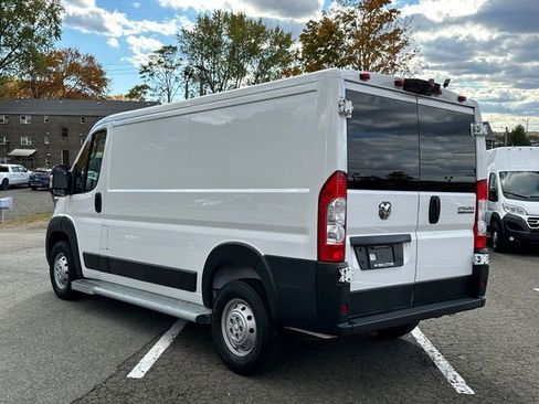 Used 2023 RAM ProMaster 2500 FWD image 2