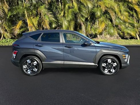 Used 2025 Hyundai Kona SEL FWD image 3