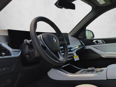 New 2026 BMW X5 xDrive50e AWD/4WD image 3