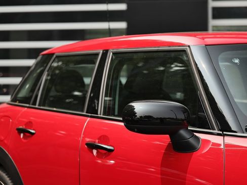 New 2026 MINI Cooper 4-Door Hardtop FWD image 3