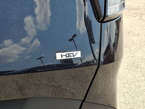 Used 2023 Kia Sportage EX w/ EX Premium Package AWD/4WD image 32