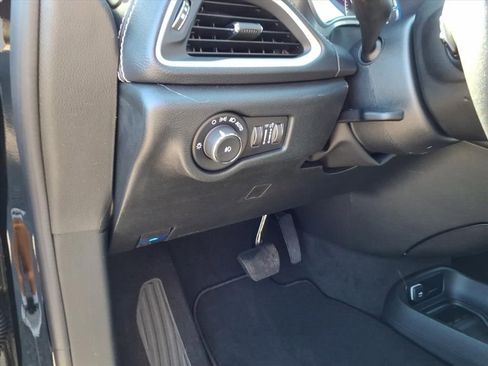 New 2026 Chrysler Pacifica Select image 14