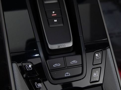 Certified 2022 Porsche 911 Cabriolet image 32
