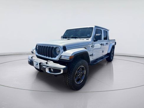 Used 2024 Jeep Gladiator Sport AWD/4WD image 6