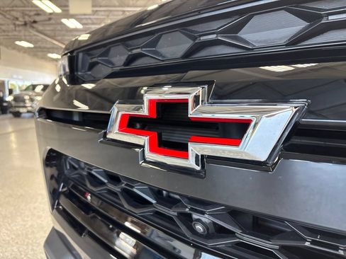 Used 2025 Chevrolet Colorado ZR2 w/ Technology Package AWD/4WD image 74