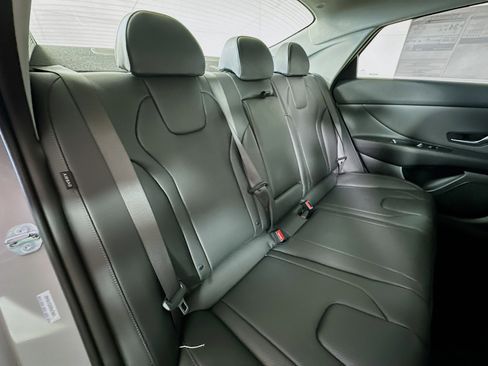 New 2026 Hyundai Elantra Limited image 27