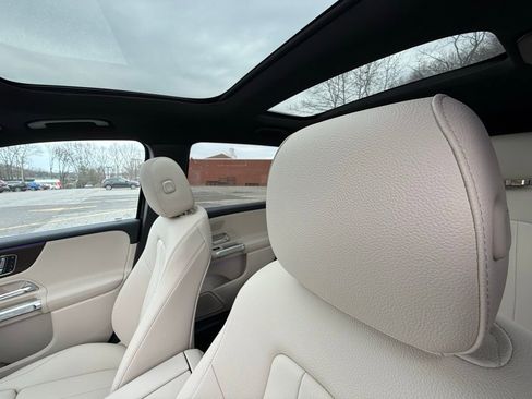 New 2026 Mercedes-Benz GLB 250 4MATIC image 18