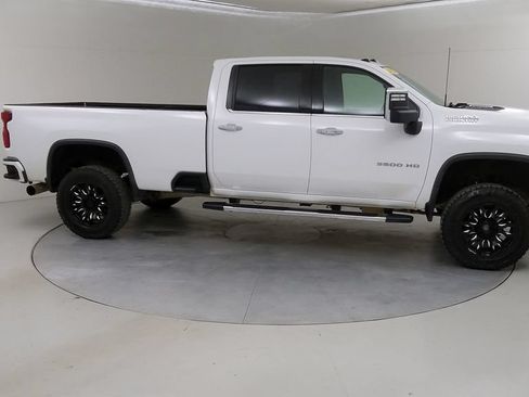 Used 2022 Chevrolet Silverado 3500 High Country AWD/4WD image 11