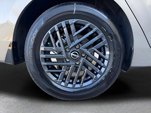 New 2026 Nissan Sentra SV w/ Floor Mat Package FWD image 29