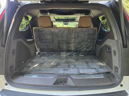 Used 2022 Cadillac Escalade ESV Premium Luxury w/ Performance Package image 26