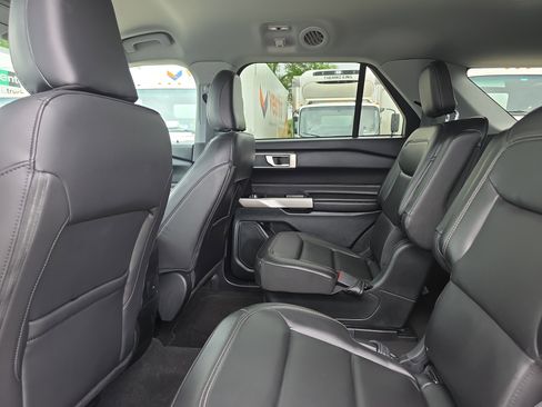 Used 2023 Ford Explorer XLT w/ Equipment Group 202A image 17