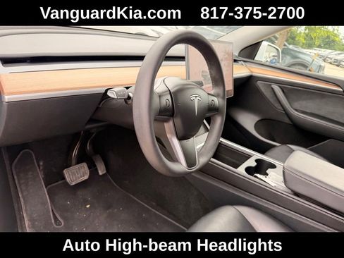 Used 2024 Tesla Model Y 2WD image 14