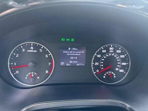 Used 2023 Kia Seltos EX AWD/4WD image 16
