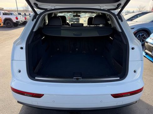 Used 2019 Audi Q5 Prestige image 2