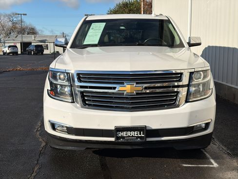 Used 2017 Chevrolet Suburban Premier image 2