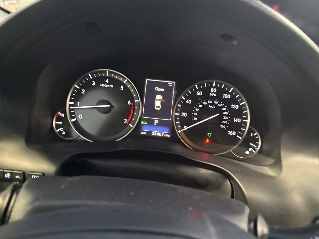 Used 2016 Lexus ES 350 w/ Premium Package w/Wood Trim FWD image 18