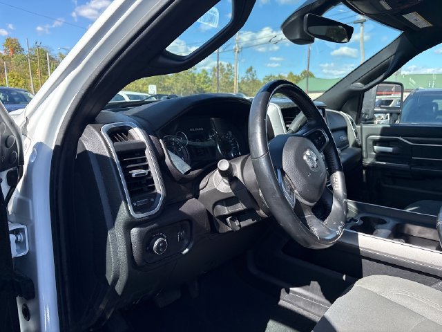 Used 2024 RAM 2500 Big Horn w/ Off Road Package AWD/4WD image 8