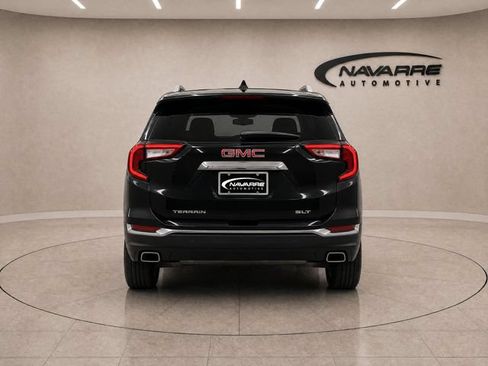Used 2024 GMC Terrain SLT FWD image 6