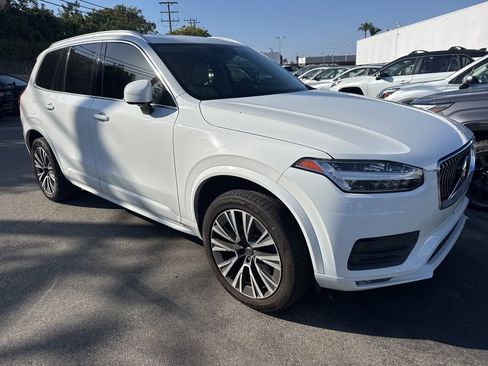 Used 2020 Volvo XC90 T5 Momentum AWD/4WD image 1