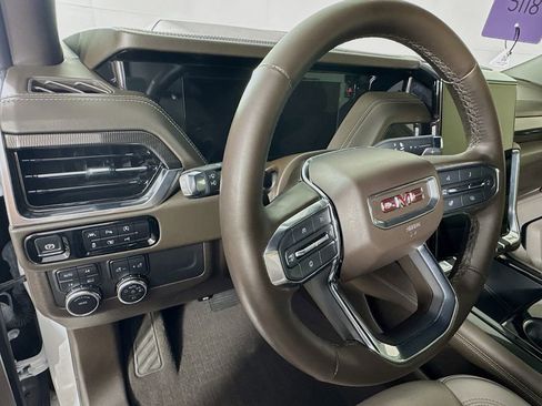 Used 2025 GMC Yukon Elevation w/ LPO, Floor Liner Package AWD/4WD image 12