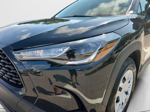 Certified 2024 Toyota Corolla Cross L FWD image 9