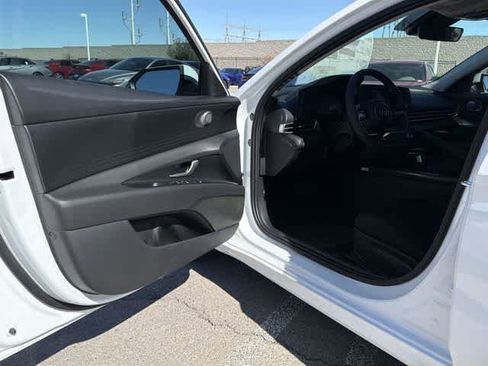 New 2026 Hyundai Elantra Blue image 10