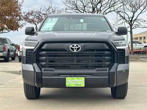 New 2026 Toyota Tundra SR image 6