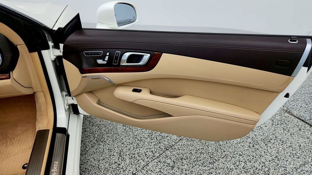 Used 2015 Mercedes-Benz SL 400 image 21
