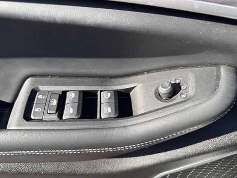 Certified 2023 Jeep Grand Cherokee L Limited w/ Luxury Tech Group II AWD/4WD image 25