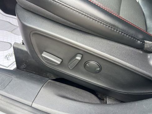 Certified 2023 Ford Escape ST-Line w/ Tech Pack #1 AWD/4WD image 19