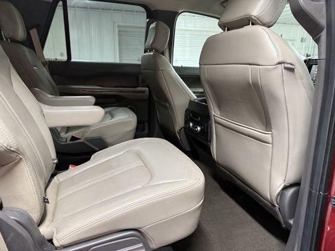 Used 2019 Ford Expedition Limited image 34