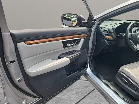 Used 2019 Honda CR-V EX-L image 10