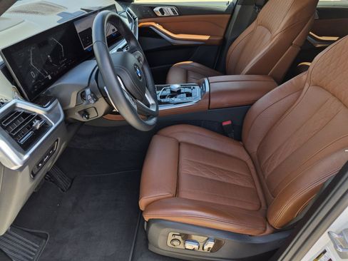 Certified 2024 BMW X7 xDrive40i w/ Executive Package AWD/4WD image 14