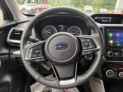 Used 2023 Subaru Forester Limited AWD/4WD image 15