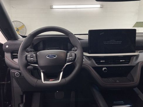 New 2025 Ford Explorer ST image 6