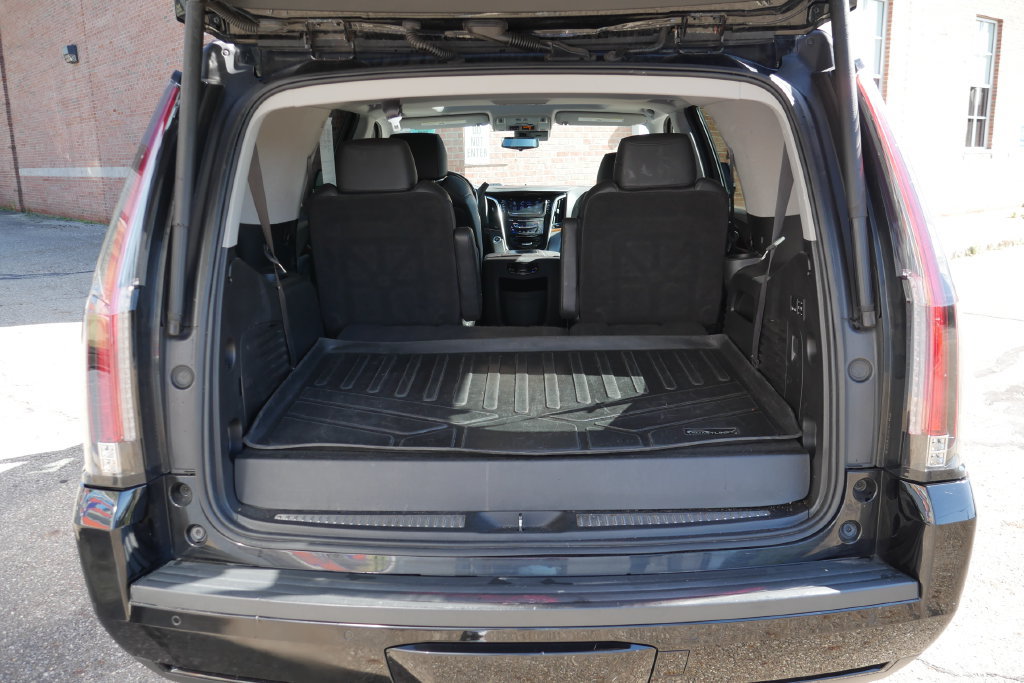 Used 2020 Cadillac Escalade Luxury AWD/4WD image 7