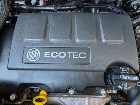 Used 2019 Buick Encore Sport Touring FWD image 17
