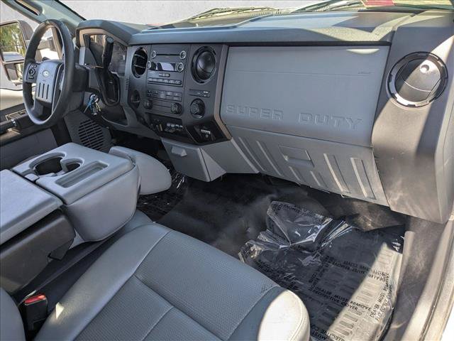 Used 2016 Ford F550 2WD Regular Cab Super Duty image 12