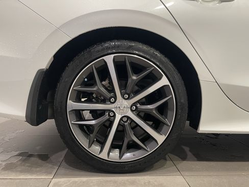 Used 2022 Honda Civic Touring image 7