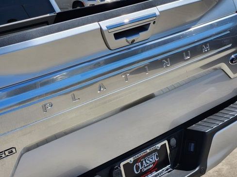 Used 2019 Ford F150 Platinum w/ Equipment Group 701A Luxury image 9