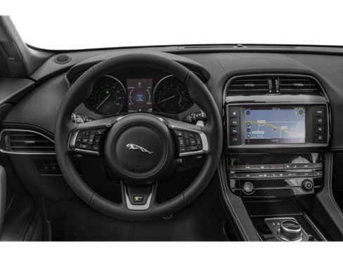 Used 2020 Jaguar F-PACE Premium AWD/4WD image 7
