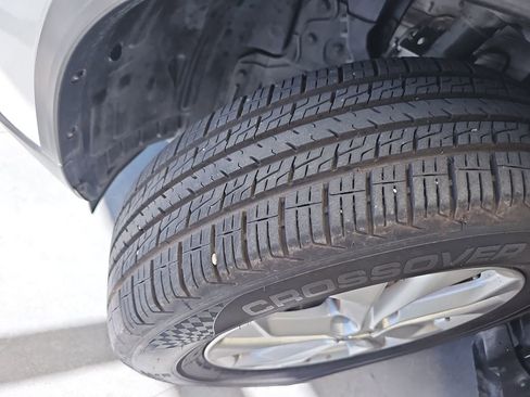 Used 2015 Nissan Rogue SV image 32