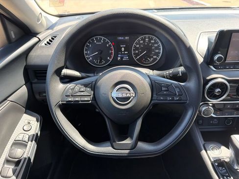 Used 2025 Nissan Sentra S FWD image 21