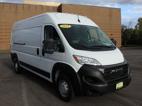 Used 2023 RAM ProMaster 2500 FWD image 1
